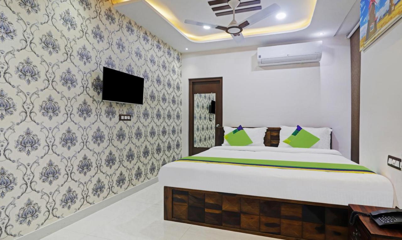 Itsy Hotels J A Royal Suites Manikonda Hyderabad Exterior photo