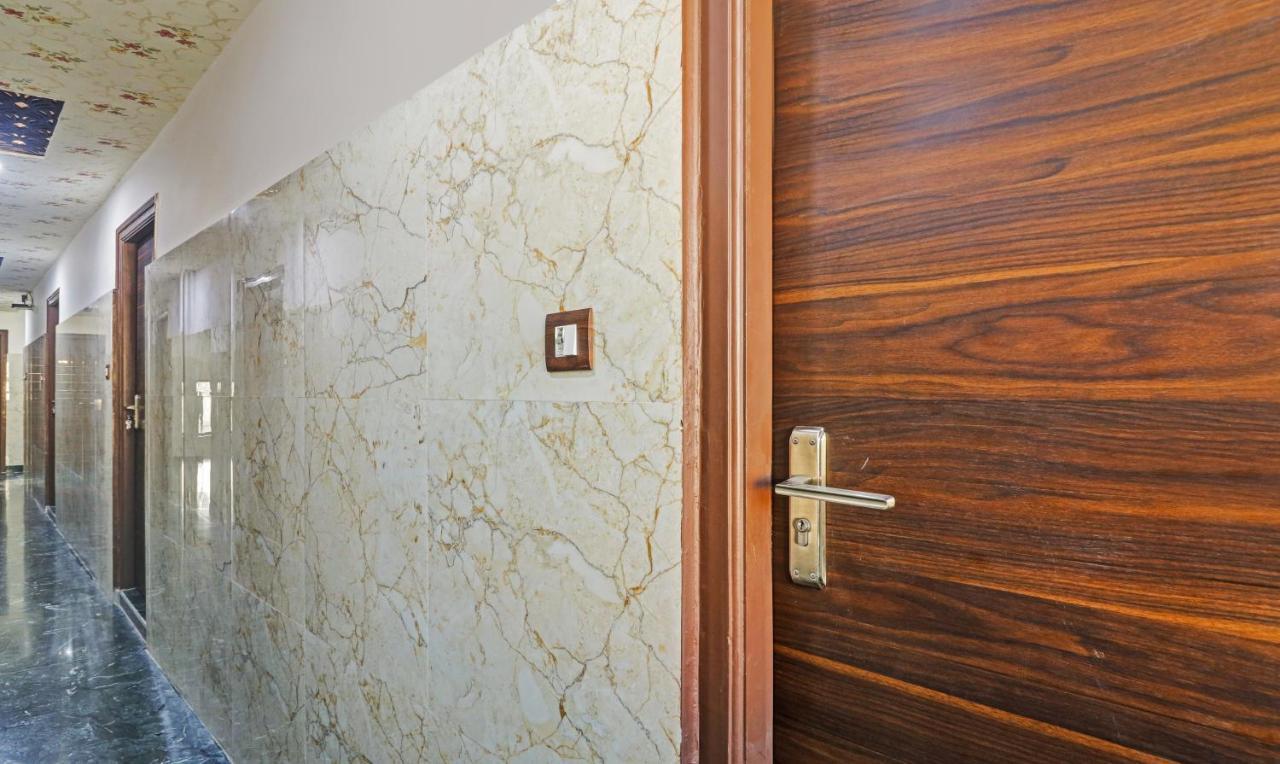 Itsy Hotels J A Royal Suites Manikonda Hyderabad Exterior photo
