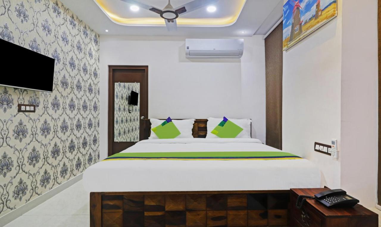 Itsy Hotels J A Royal Suites Manikonda Hyderabad Exterior photo